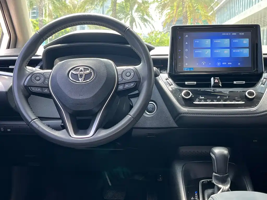 Toyota Corolla 2020 — фото 11