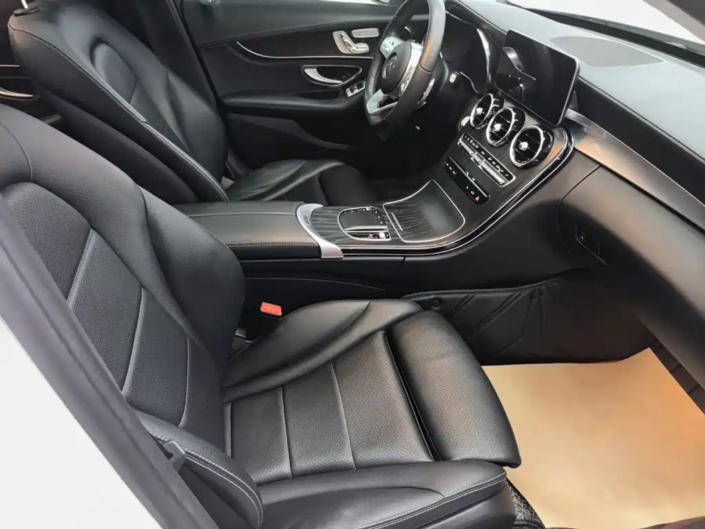 Mercedes-Benz C-Class 2020 — фото 12