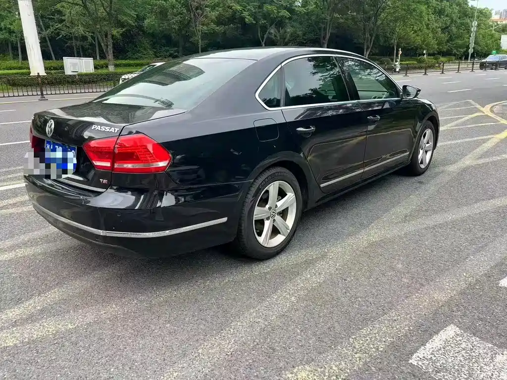 Volkswagen Passat 2011