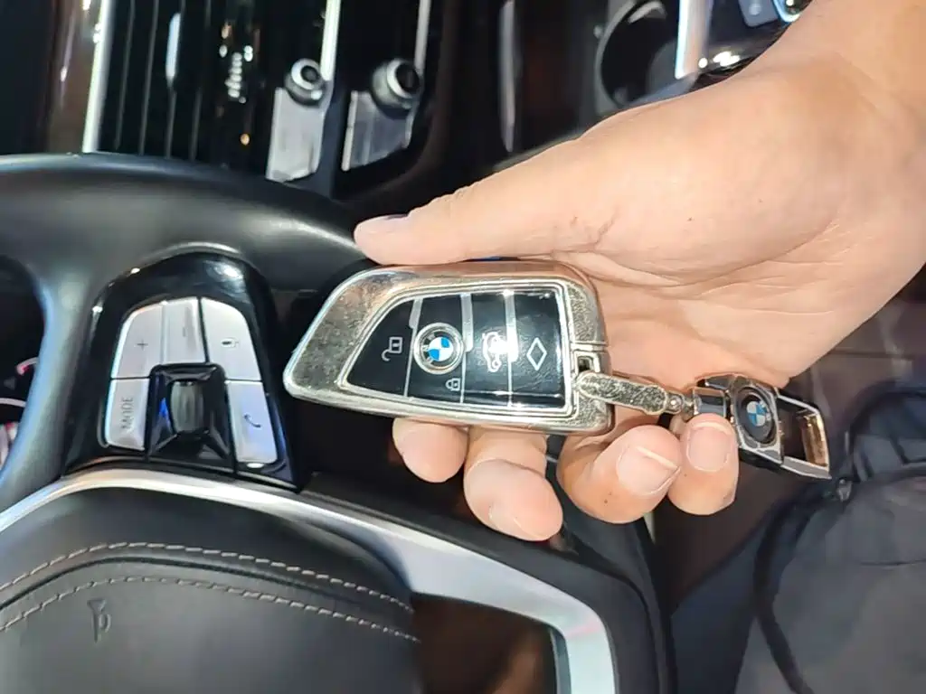 BMW 5 Series 2019 — фото 9
