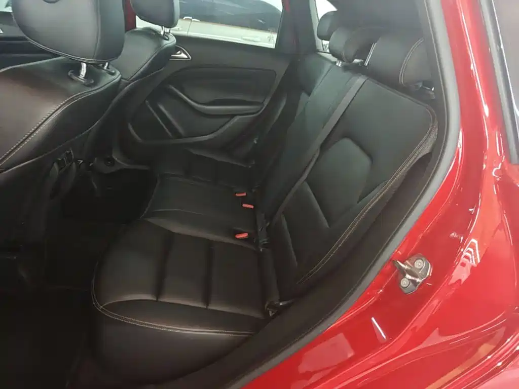 Mercedes-Benz B-Class 2018 — фото 17