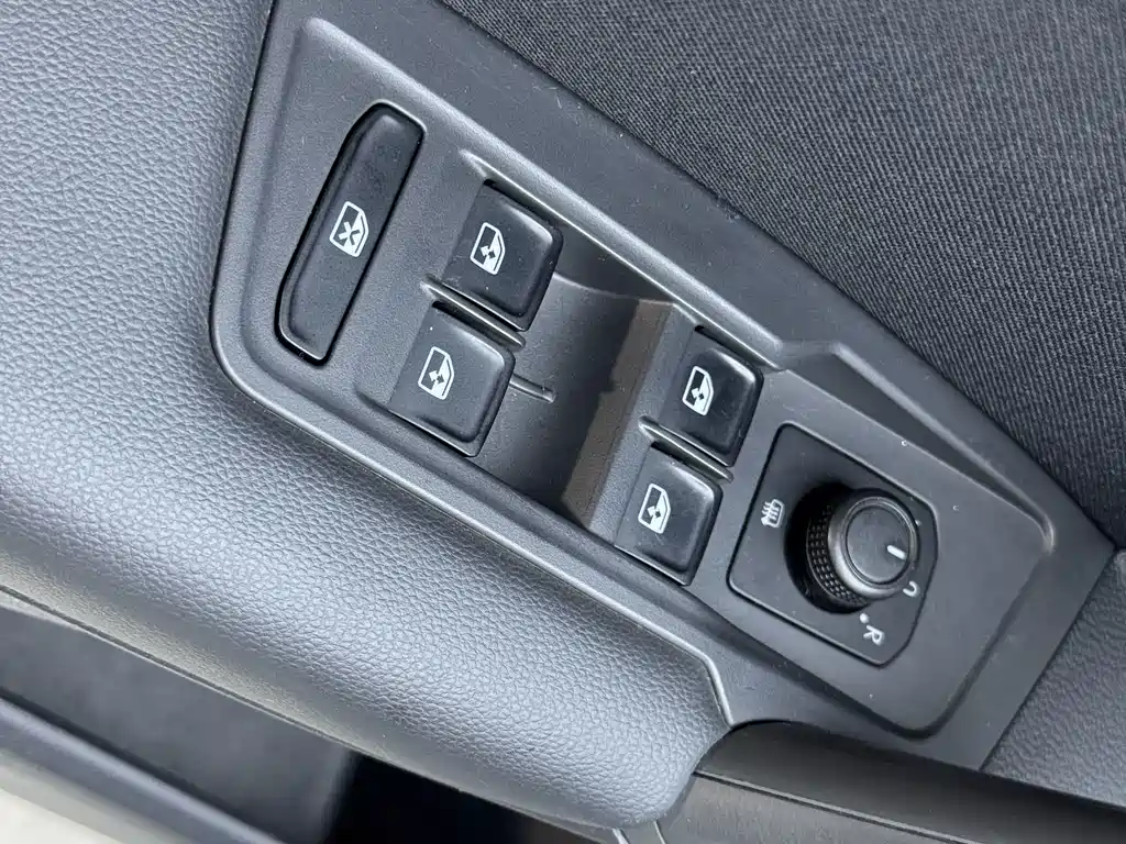 Volkswagen Tiguan L 2022 — фото 17