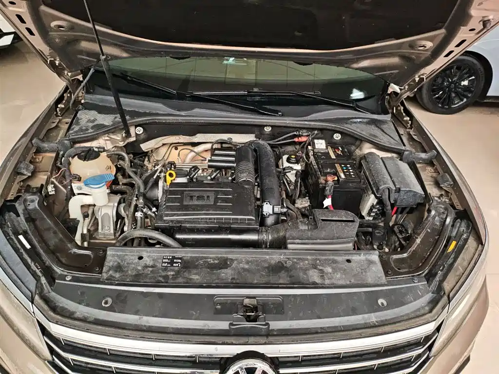Volkswagen Passat 2017 — фото 20