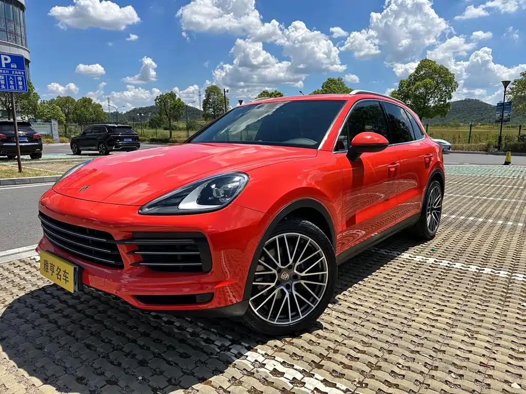 Porsche Cayenne 2021 — фото 1