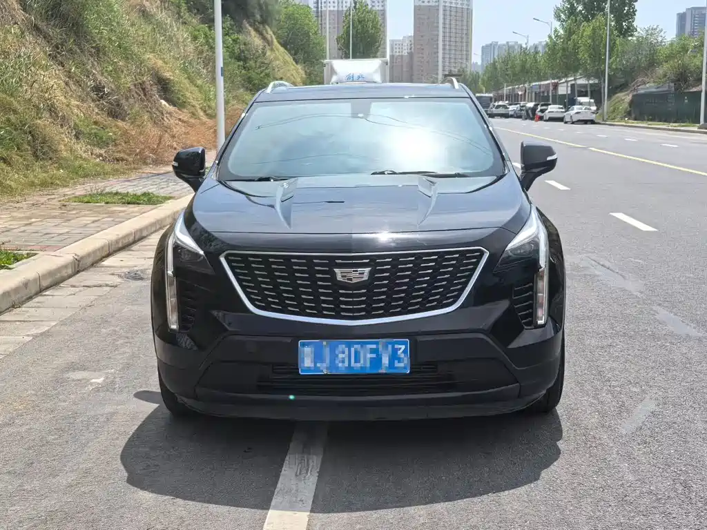 Cadillac XT4 2020 — фото 2