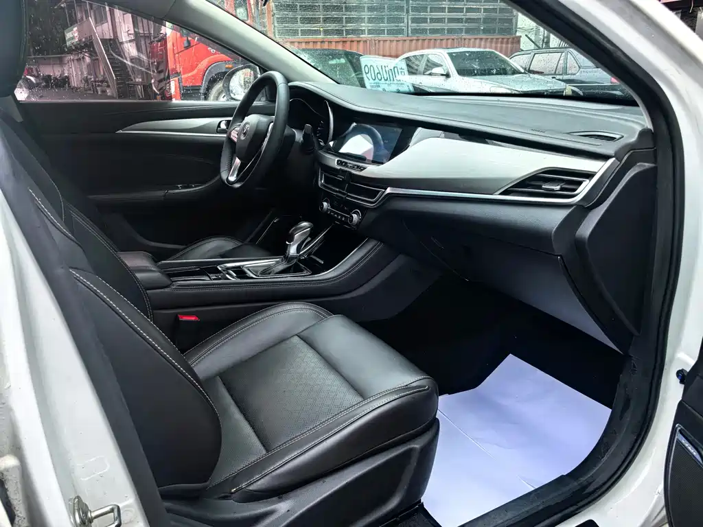 Changan Eado 2018 — фото 22