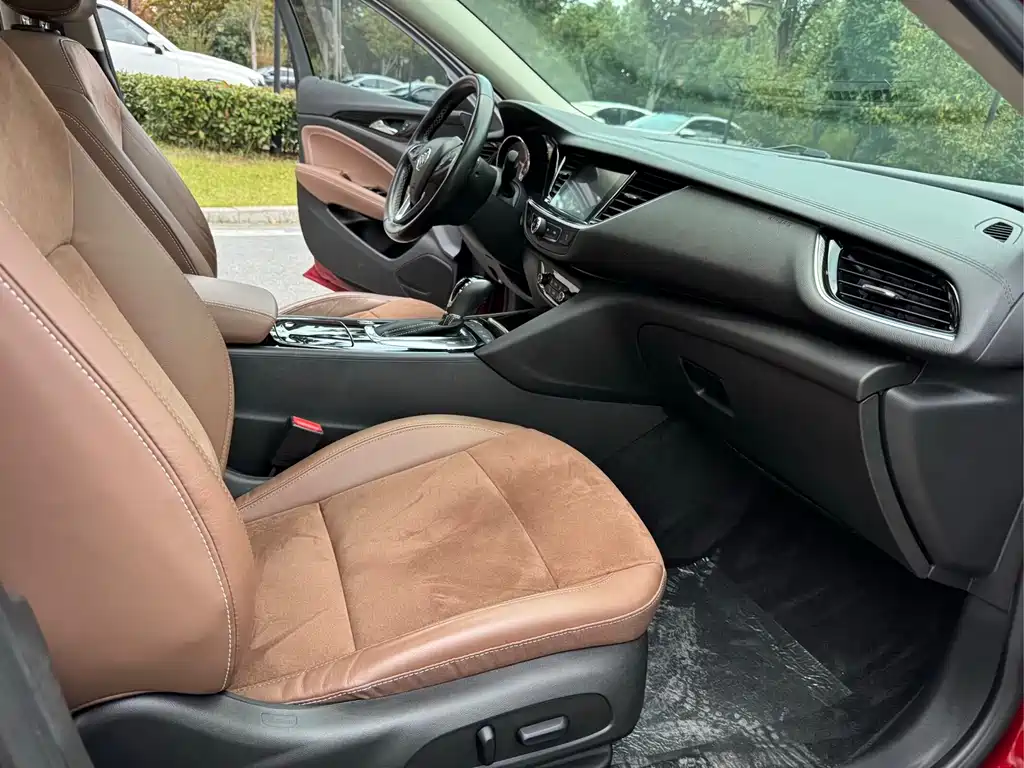Buick Regal 2018 — фото 10