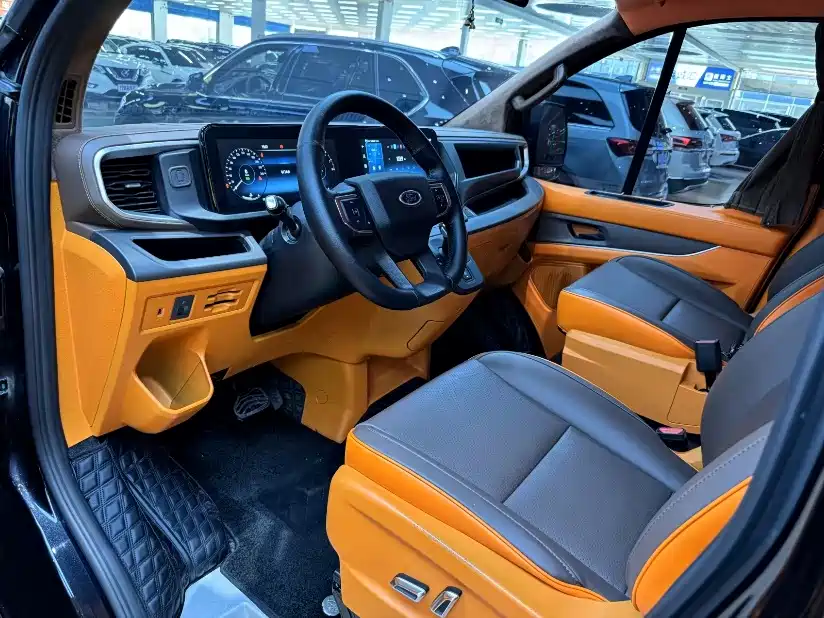 Ford Transit 2023 — фото 15