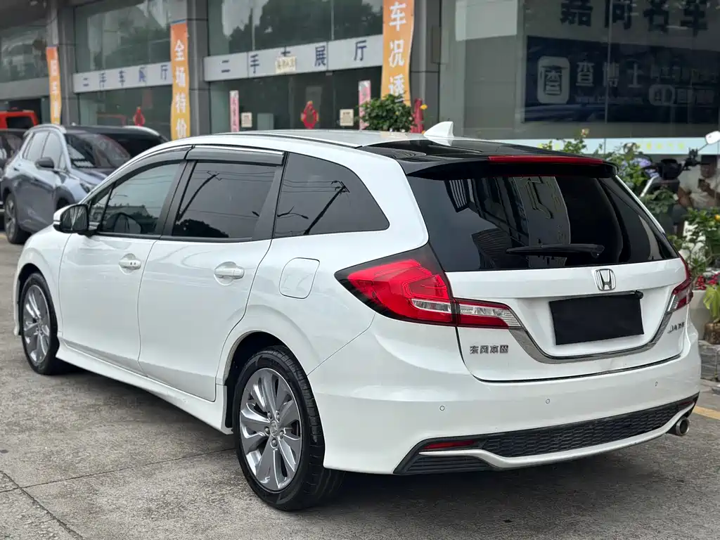 Honda Jade 2017 — фото 7