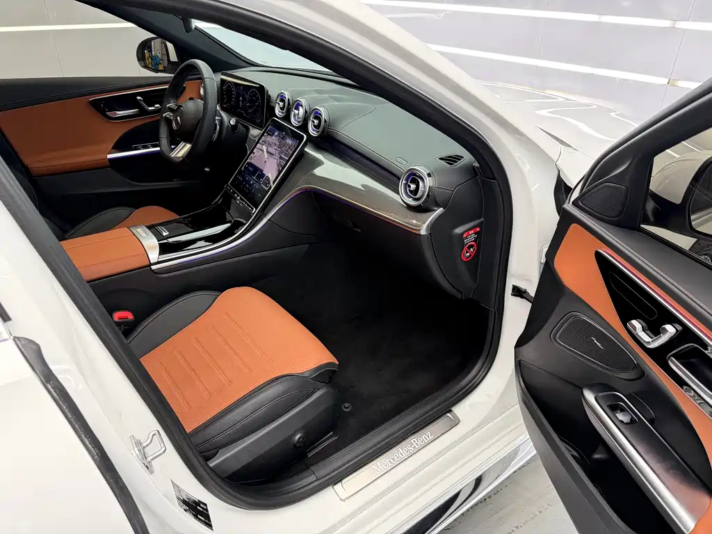 Mercedes-Benz C-Class 2024 — фото 14