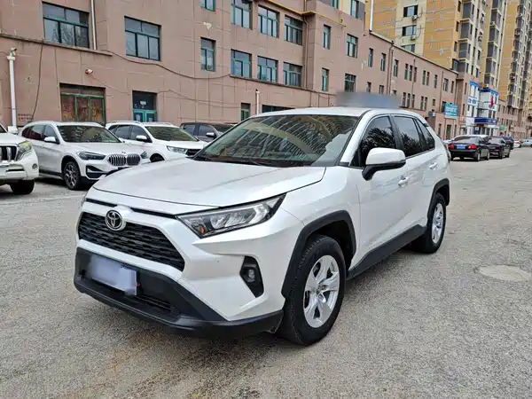 Toyota RAV4 2024