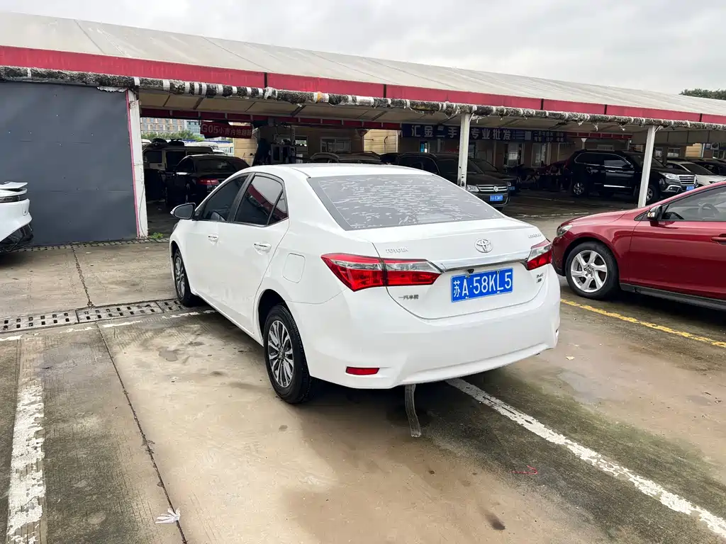 Toyota Corolla 2017 — фото 19