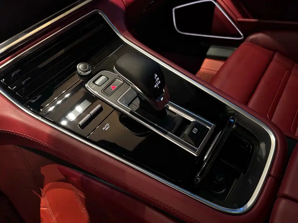 Porsche Panamera 2020 — фото 9
