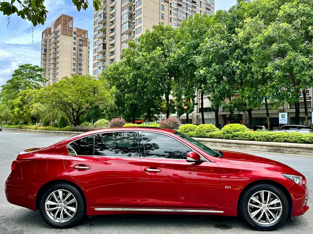 Infiniti Q50L 2015 — фото 9
