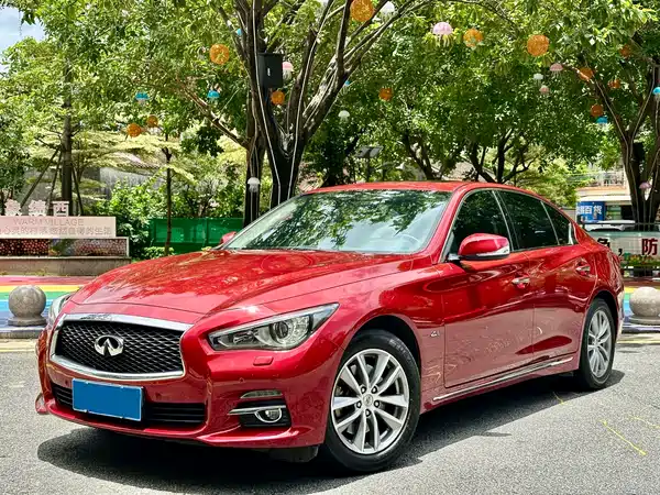 Infiniti Q50L 2015