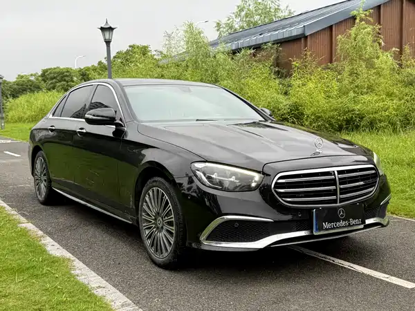 Mercedes-Benz E-Class 2021