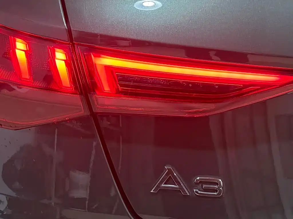 Audi A3 2023 — фото 23