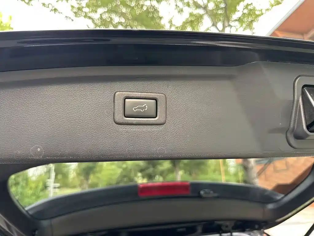 Subaru Outback 2017 — фото 17