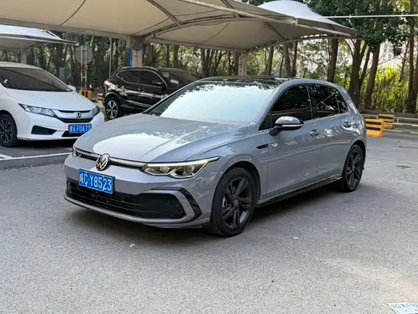 Volkswagen Golf 2022
