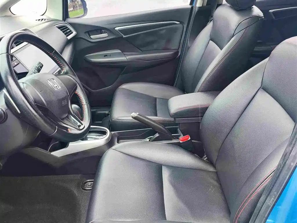 Honda Fit 2018 — фото 9