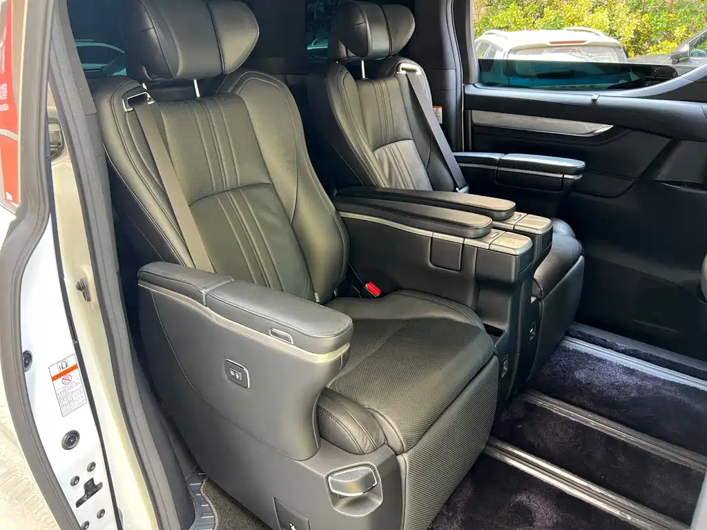 Toyota Alphard 2025 — фото 15