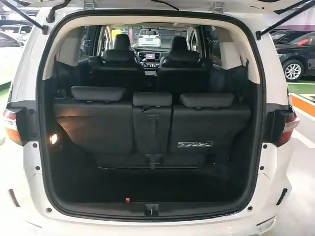 Honda Odyssey 2015 — фото 19