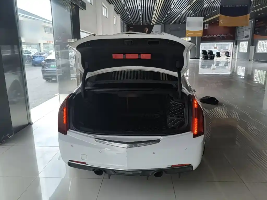 Cadillac ATS-L 2016 — фото 15