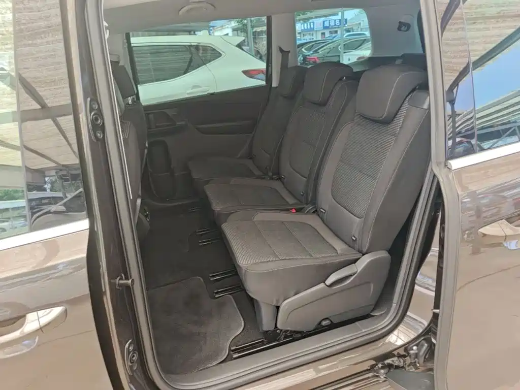 Volkswagen Sharan 2018 — фото 17