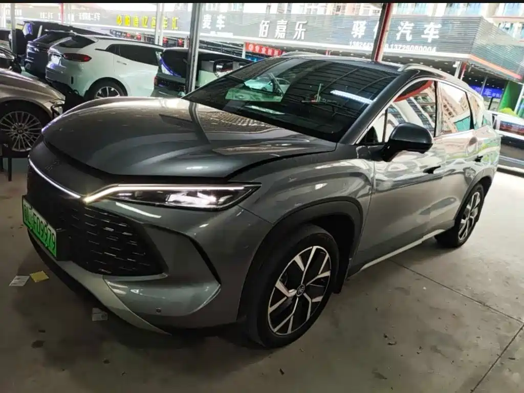 BYD Song L DM-i 2024 — фото 1