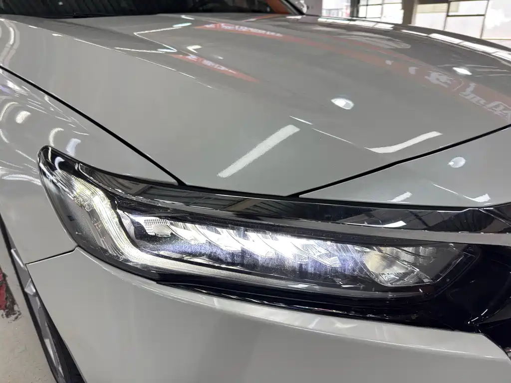 Honda Accord 2022 — фото 19