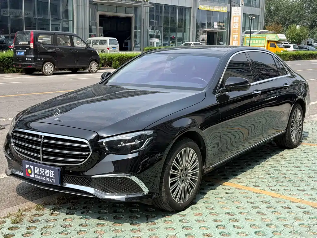 Mercedes-Benz E-Class 2023 — фото 2