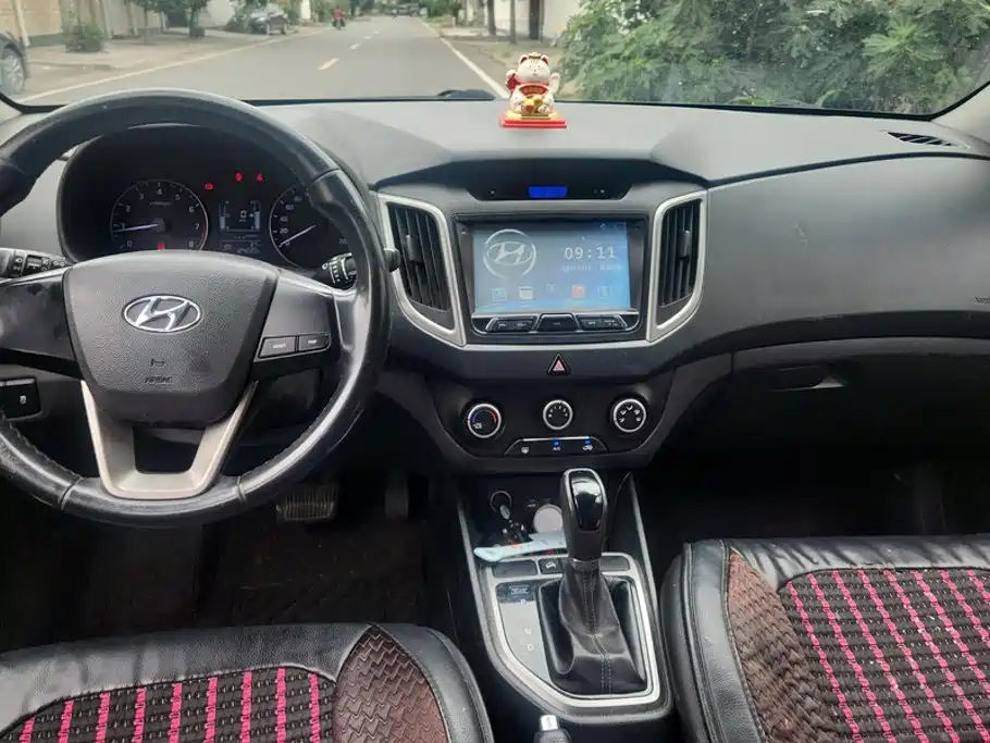 Hyundai ix25 2015 — фото 12