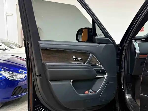 Land Rover Range Rover 2023