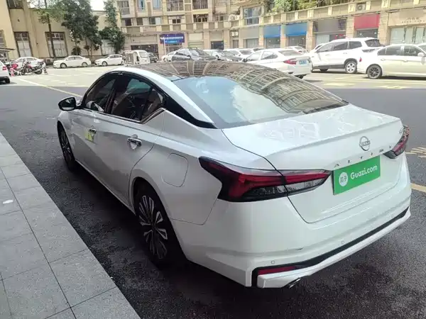Nissan Teana 2023