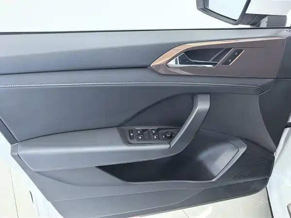 Volkswagen Tharu 2021