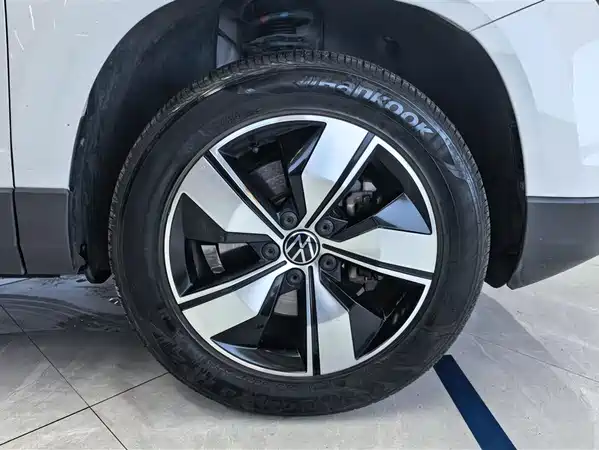 Volkswagen Tharu 2021