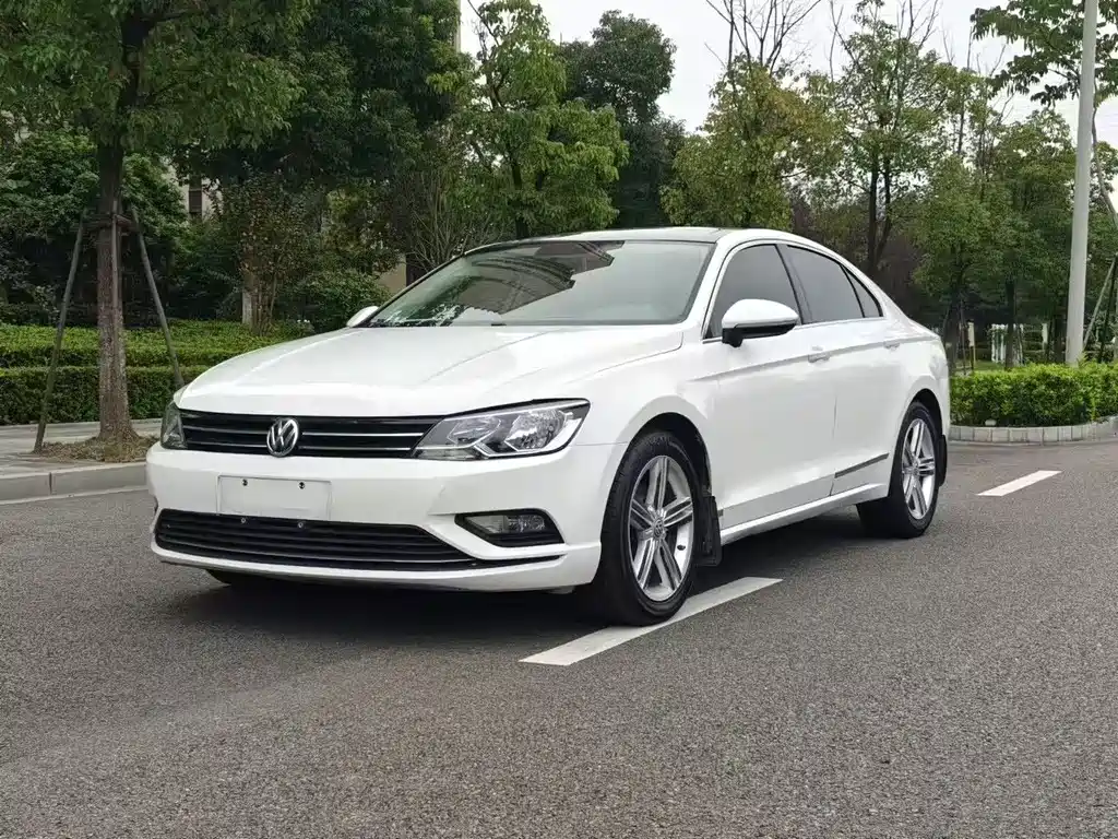 Volkswagen Lamando 2015