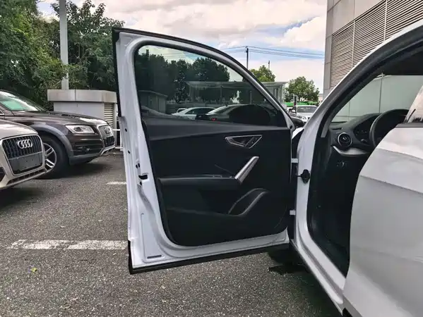 Audi Q2L 2021