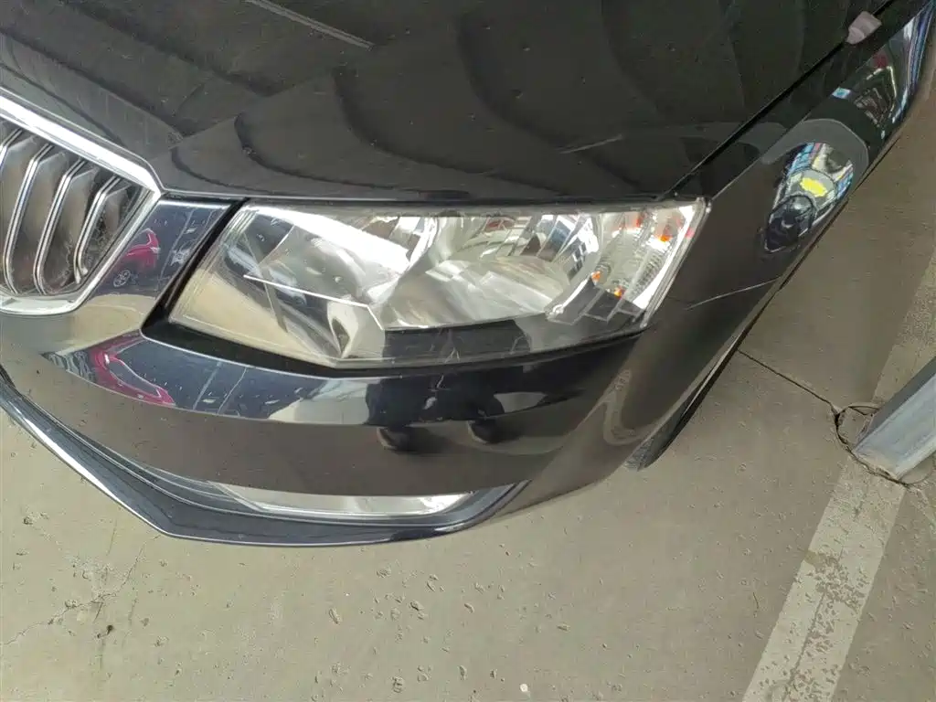 Skoda Octavia 2014 — фото 18