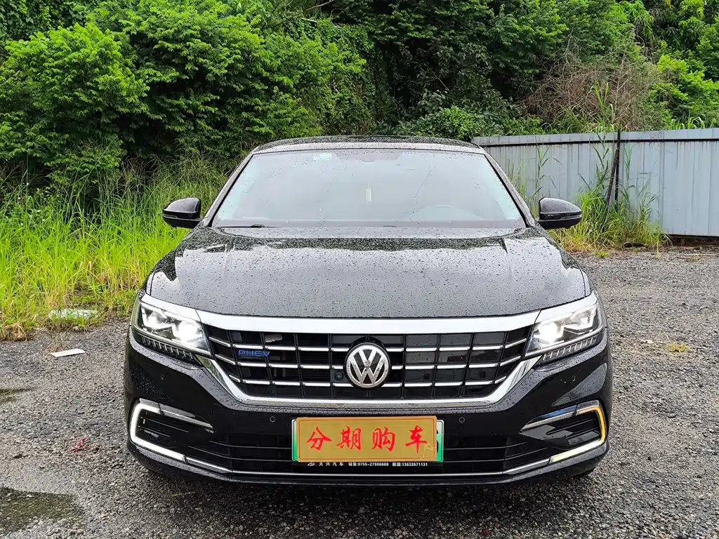 Volkswagen Passat PHEV 2021