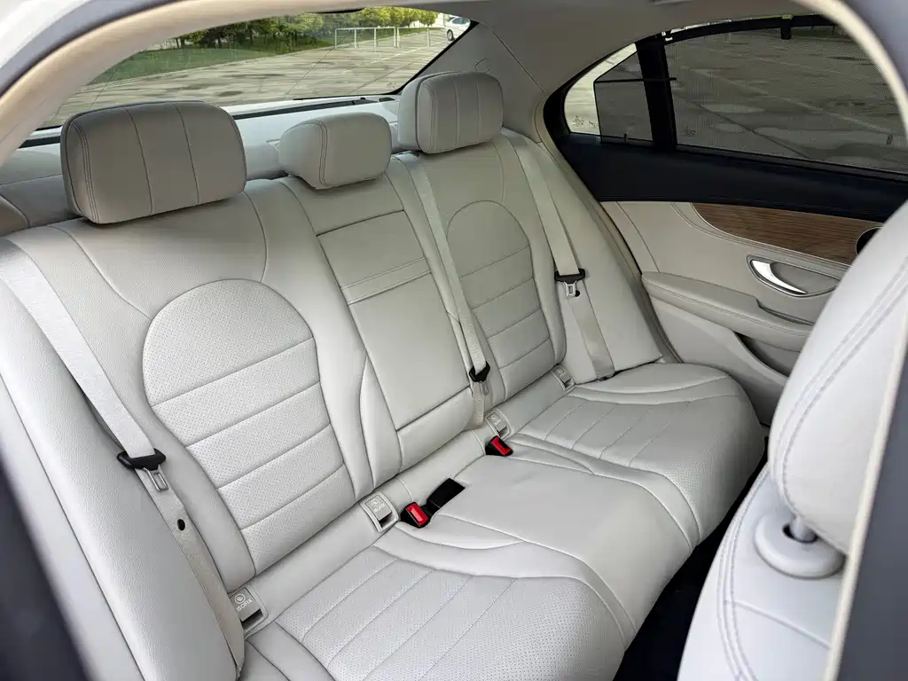 Mercedes-Benz C-Class 2015 — фото 31