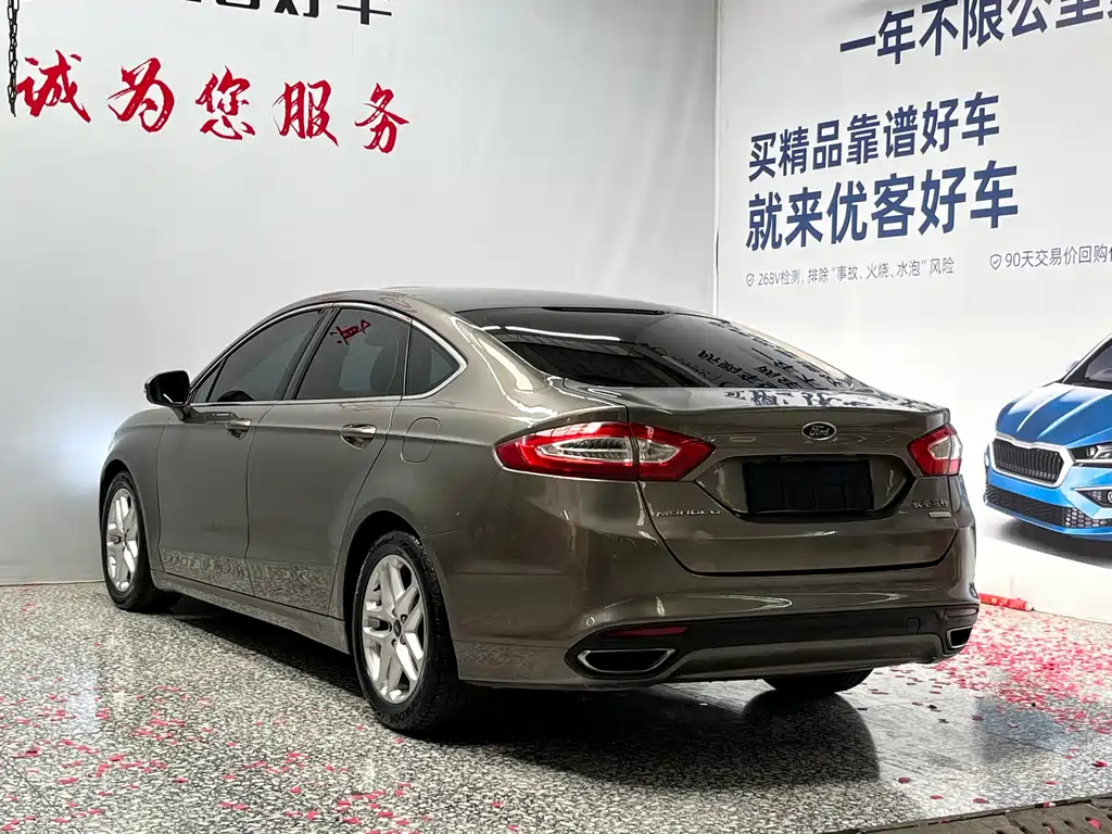 Ford Mondeo 2015 — фото 15