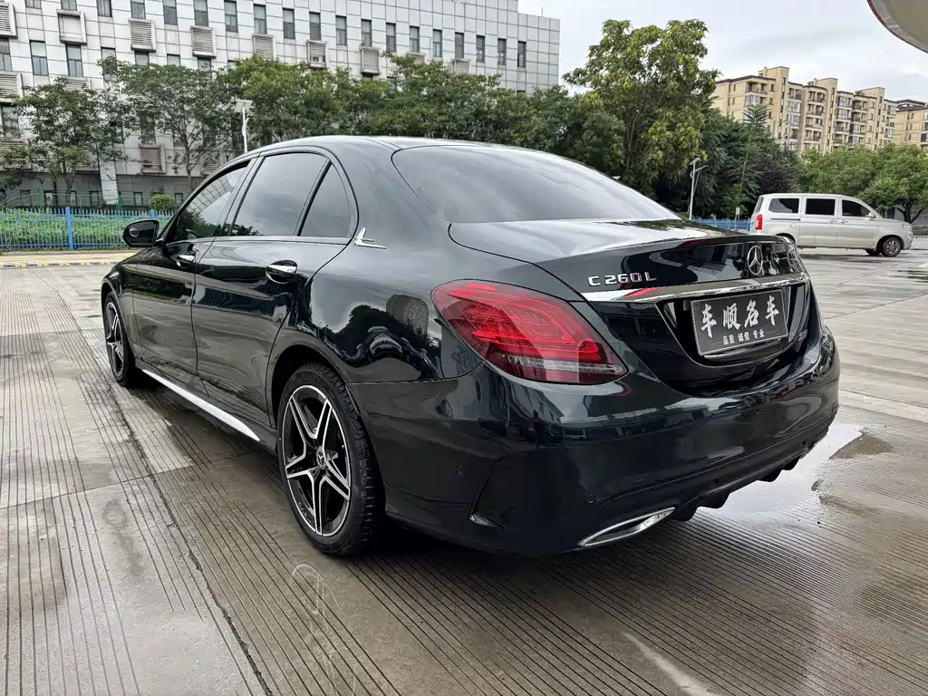 Mercedes-Benz C-Class 2021