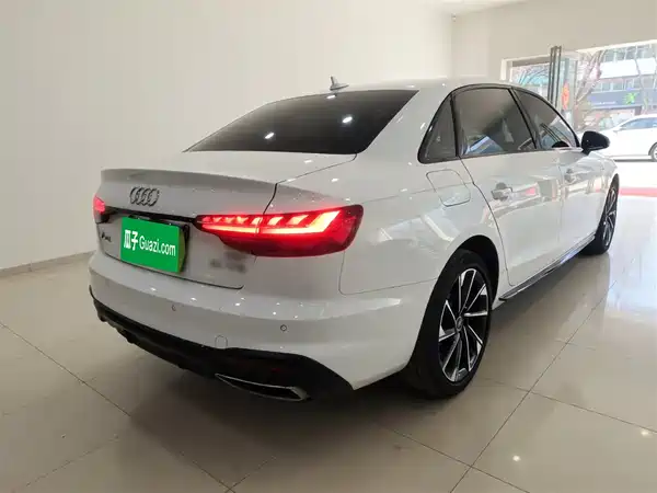 Audi A4L 2023