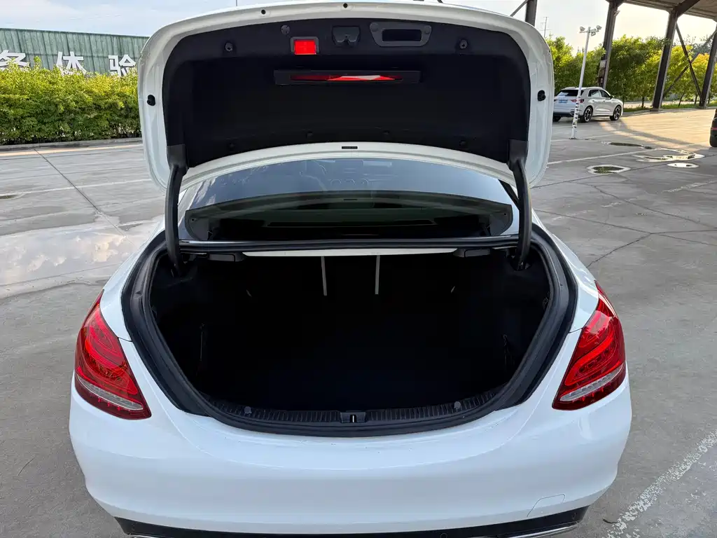 Mercedes-Benz C-Class 2015 — фото 28