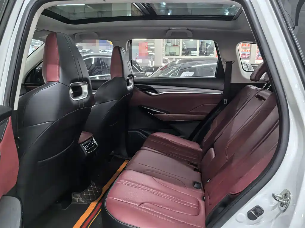 Changan CS75PLUS 2021 — фото 10
