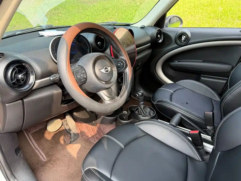 MINI Countryman 2015