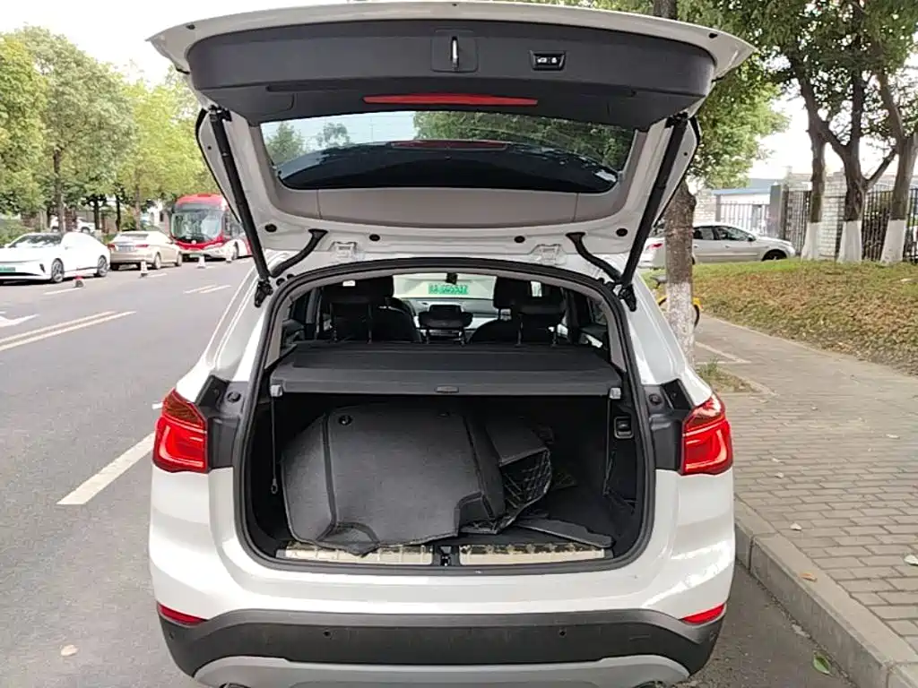 BMW X1 2018 — фото 19