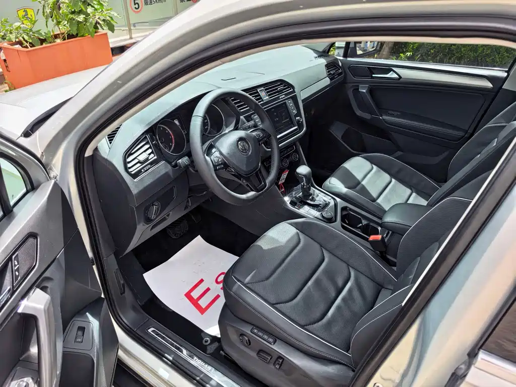 Volkswagen Tiguan L 2017 — фото 13