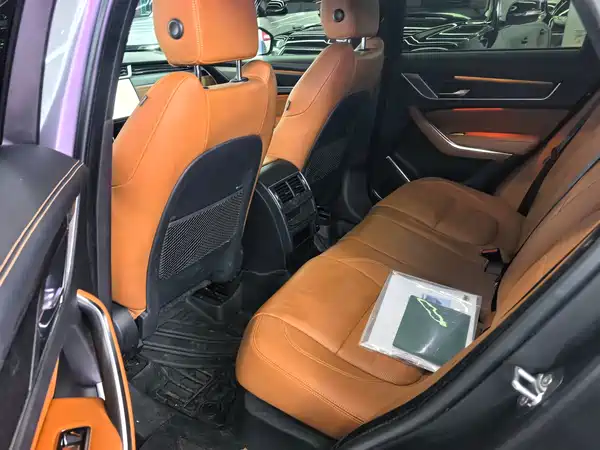Jaguar F-PACE 2022